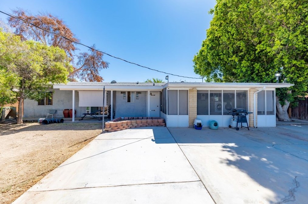 393 10th St, Blythe CA  92225-1832 exterior