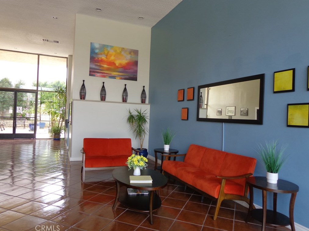 1401 Valley View Rd #324, Glendale, CA 91202