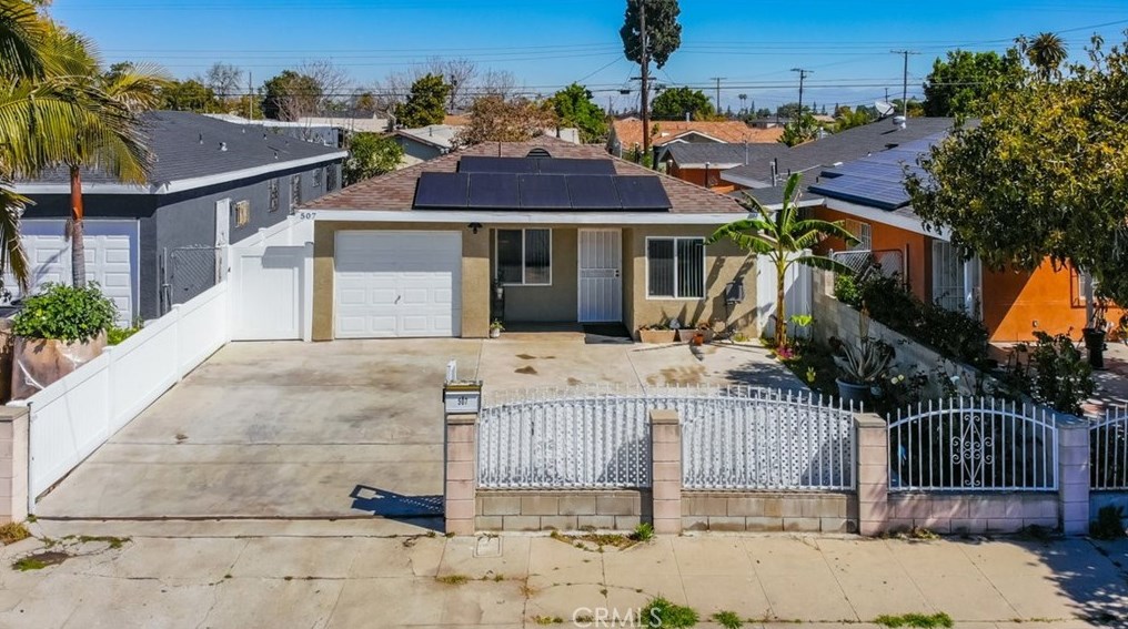 507 Cressey St, Compton, CA 90222-3526