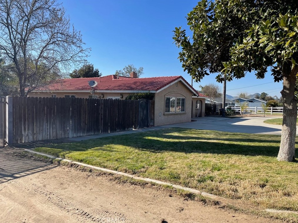 20635 Magnolia Ave, Lakeview, CA 92567