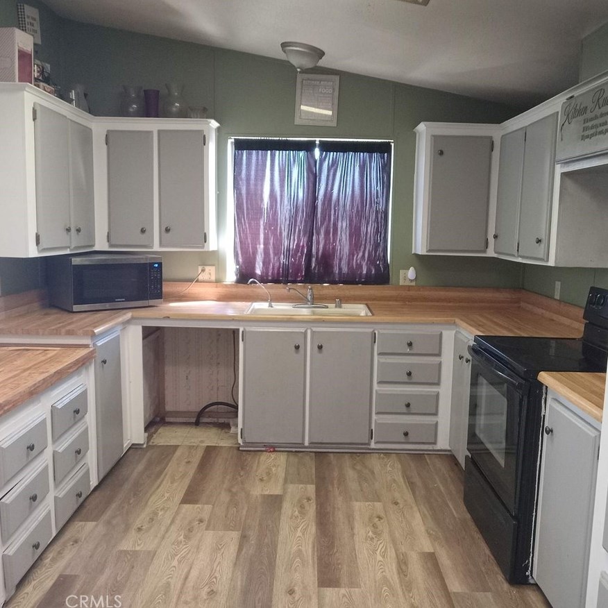 43818 Olive Ave, Hemet, CA 92544-2745