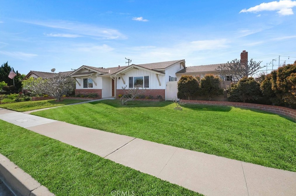 13511 Springdale St, Westminster, CA 92683-2444