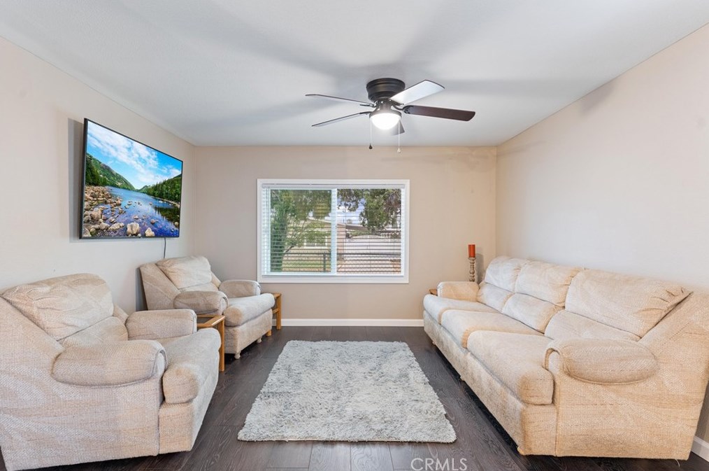 14827 Brentstone St, Moreno Valley CA  92553-3905 exterior