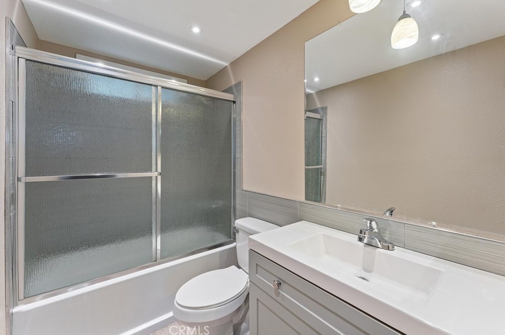 14827 Brentstone St, Moreno Valley CA  92553-3905 exterior