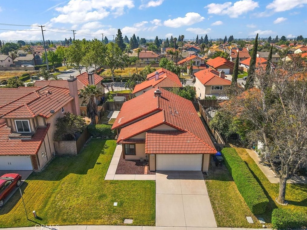 17085 Prospect Ave, Fontana, CA 92336-3238