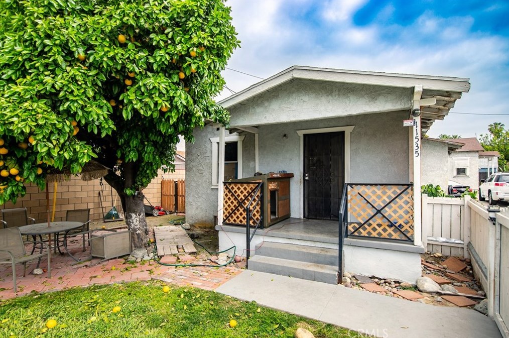 11535 Iris Ln, El Monte, CA 91731-2167