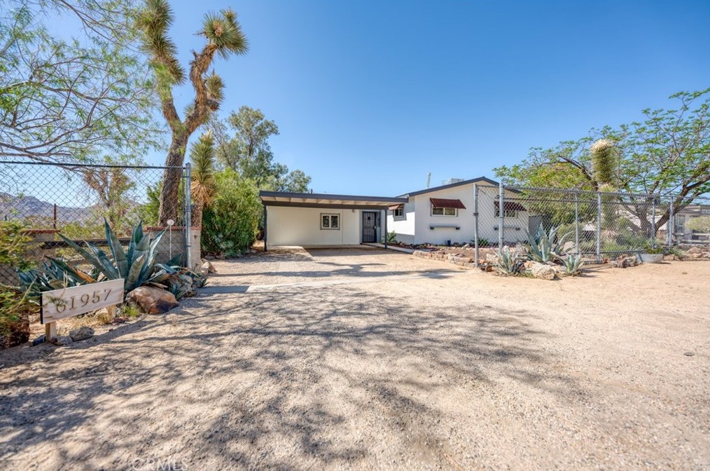 61957 Terrace Dr, Joshua Tree, CA 92252-2037