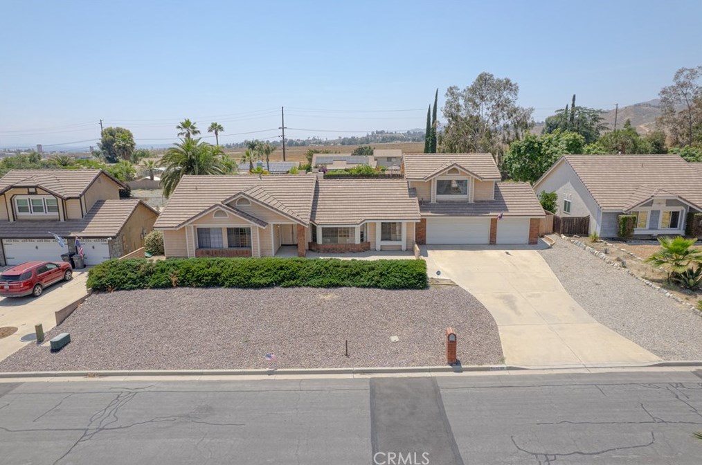 12101 Hinson St, Moreno Valley, CA 92555-5409