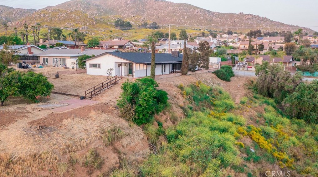 11091 Old Perris Blvd, Moreno Valley, CA 92557-5128