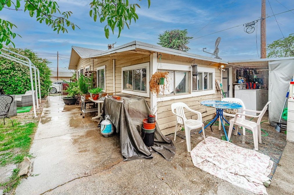 1005 Chestnut Ave, Beaumont, CA 92223