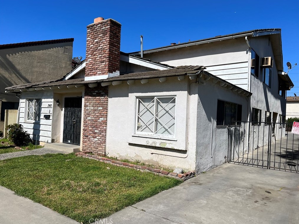 748 Newport Ave, Long Beach, CA 90804