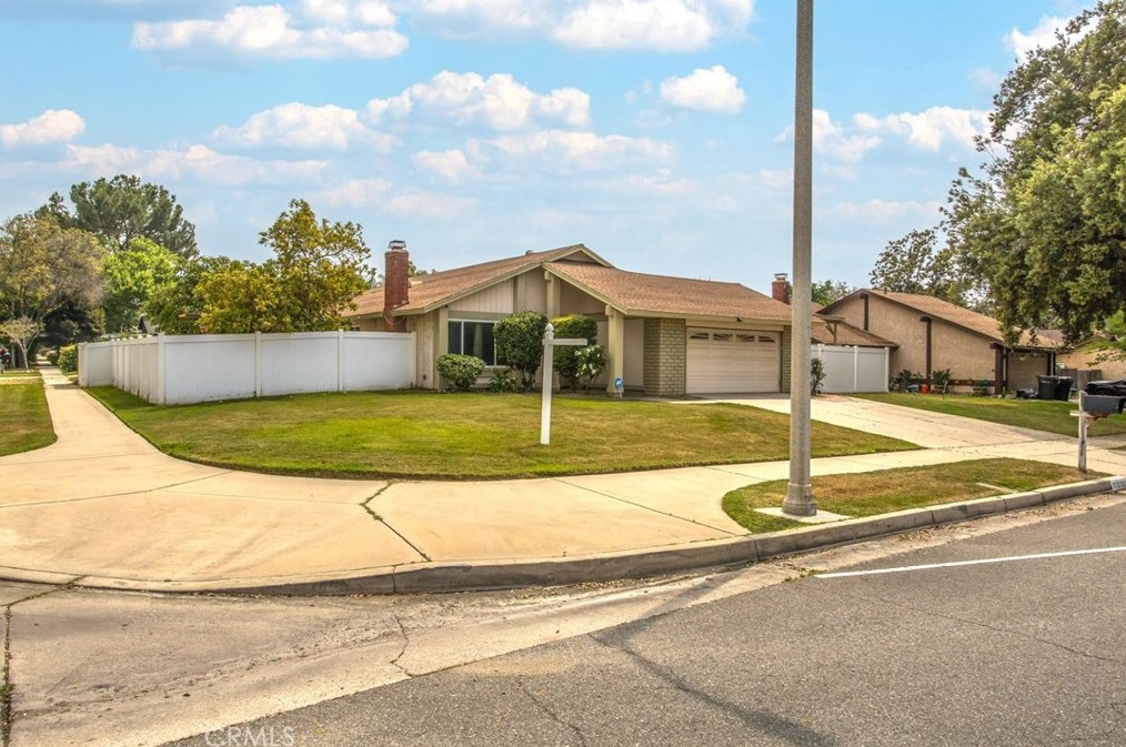 1112 E Pennsylvania Ave, Redlands, CA 92374