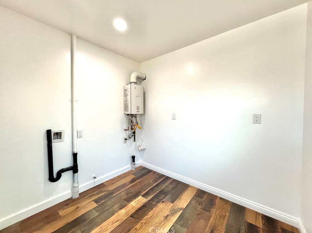 1521 Nicolet St, Banning CA  92220-5772 exterior