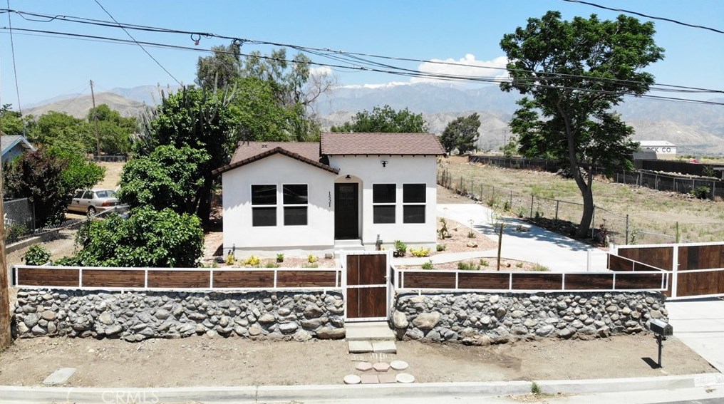 1521 E Nicolet St, Banning, CA 92220