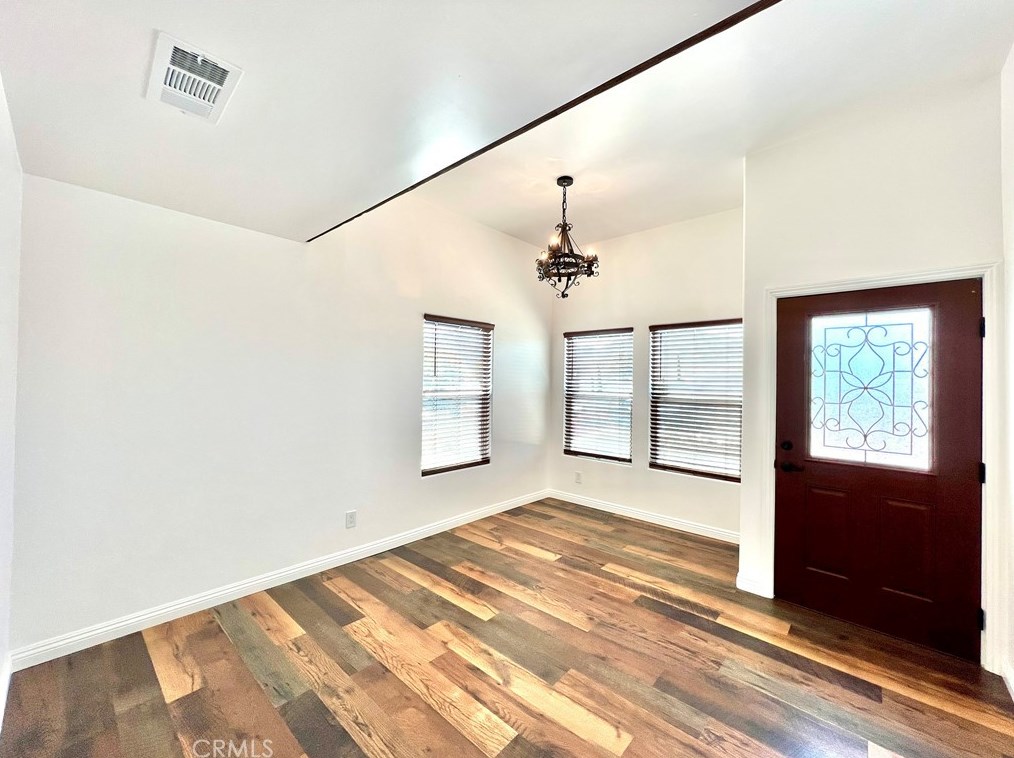 1521 Nicolet St, Banning CA  92220-5772 exterior