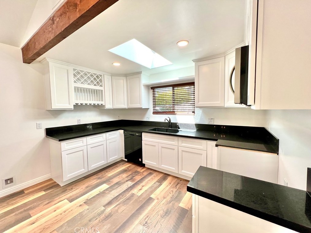 1521 Nicolet St, Banning CA  92220-5772 exterior