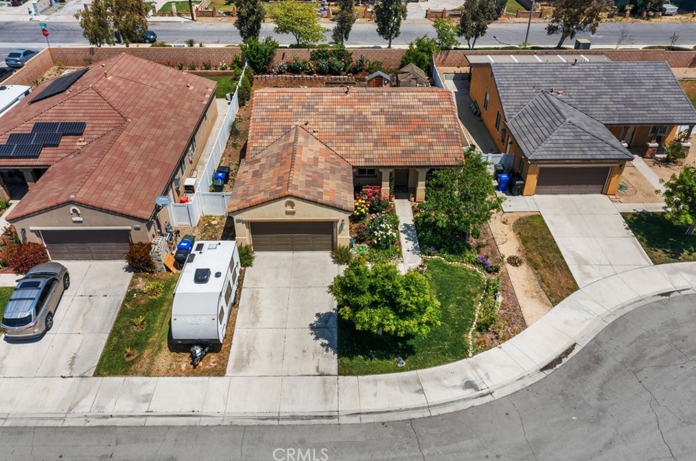 19054 Gregory Ct, Bloomington, CA 92316