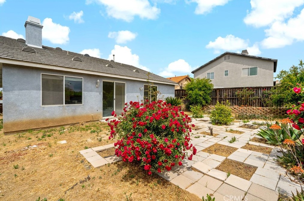 15334 Via Rio, Moreno Valley CA  92555-4104 exterior
