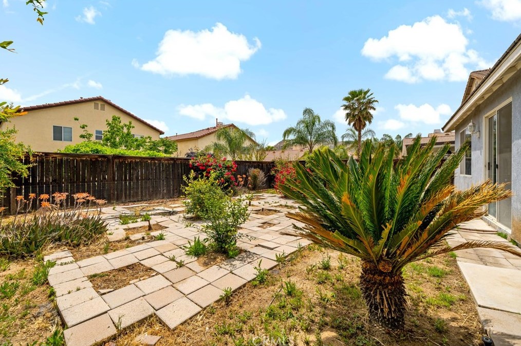 15334 Via Rio, Moreno Valley CA  92555-4104 exterior