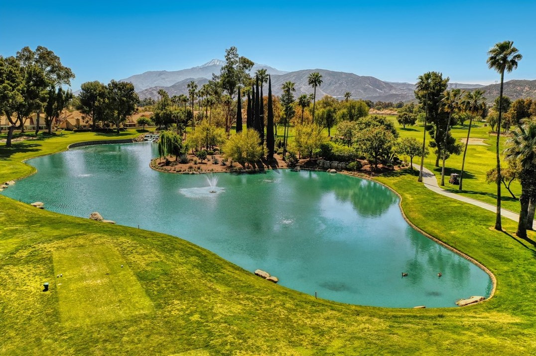 5499 Breckenridge Ave, Banning CA  92220-7157 exterior