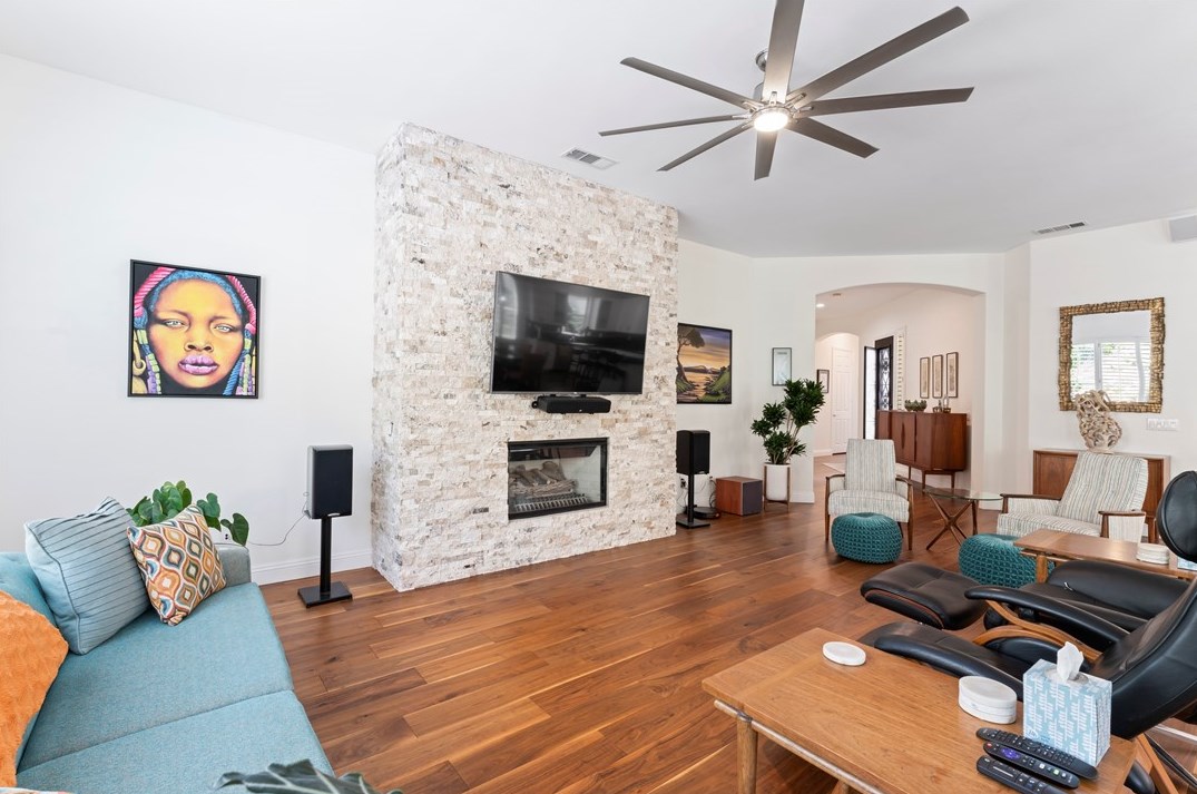 5499 Breckenridge Ave, Banning CA  92220-7157 exterior