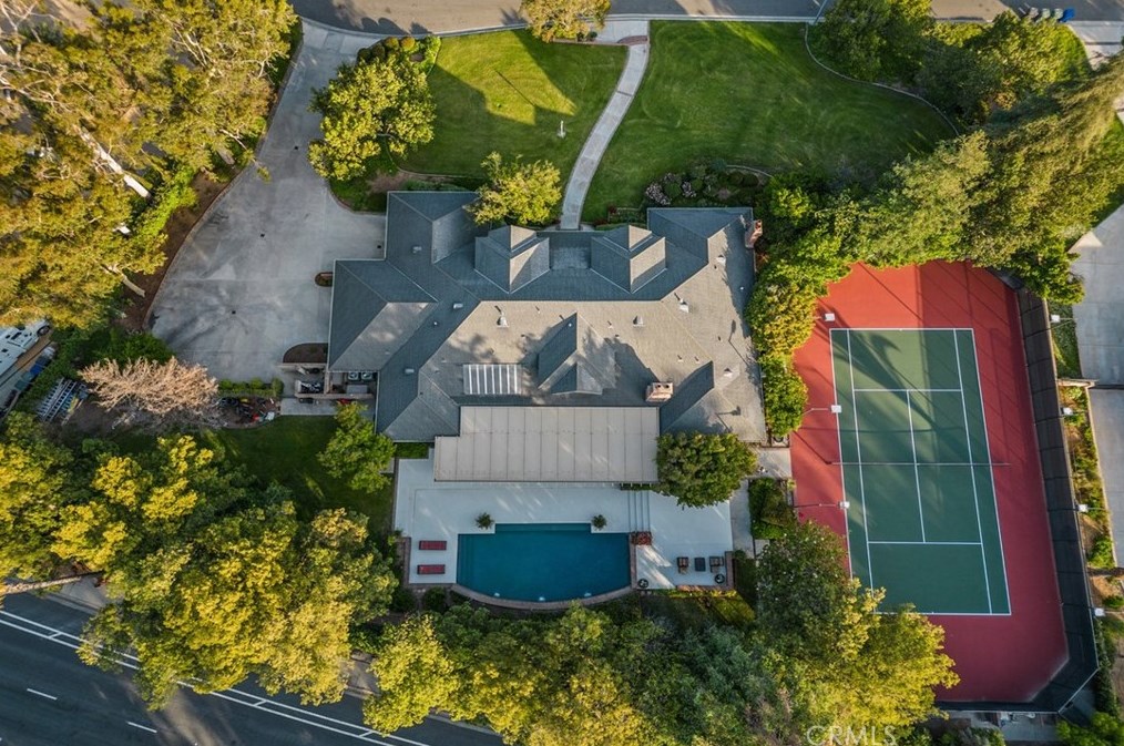 1461 Woodvale Ln, Riverside, CA 92506