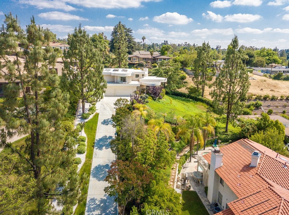 632 Fairway Dr, Redlands, CA 92373-7346