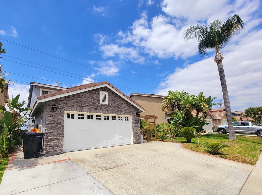 17120 La Tierra Cir, Fontana, CA 92337