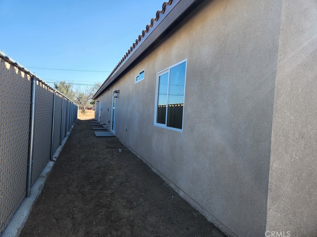16443 Juniper St, Hesperia, CA 92345