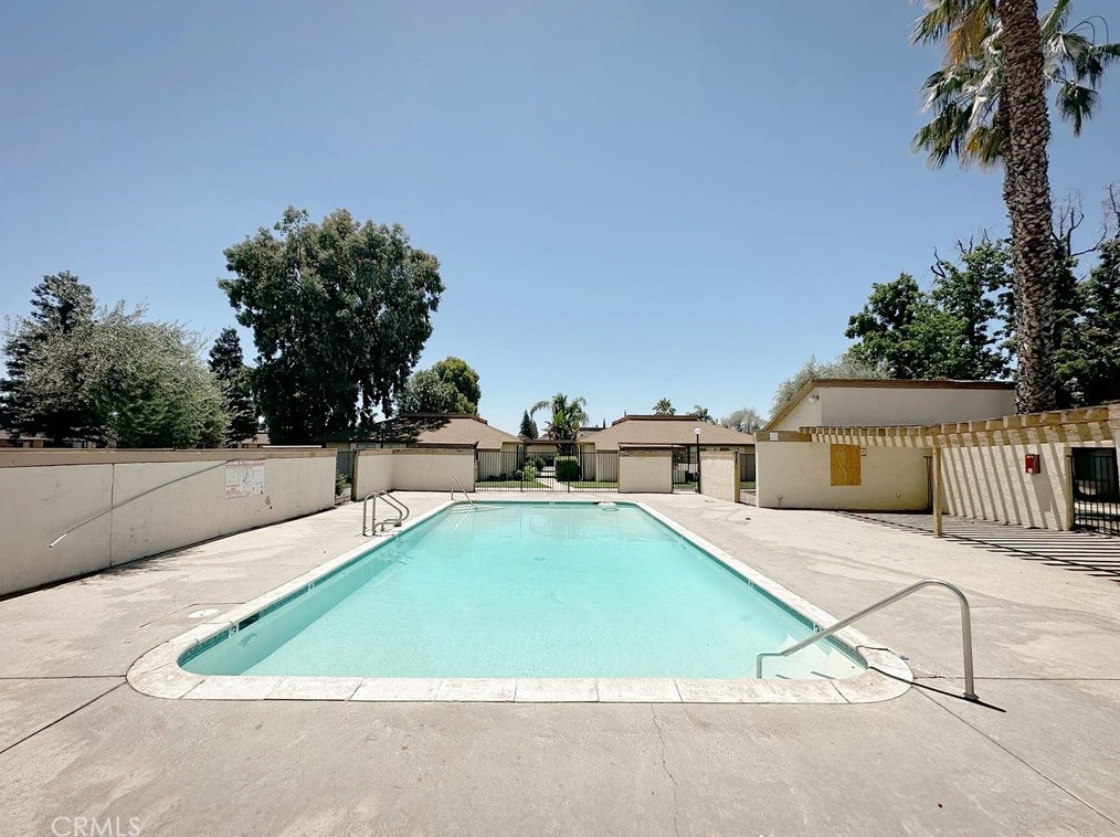 1001 Mcdonald Way #49, Bakersfield, CA 93309