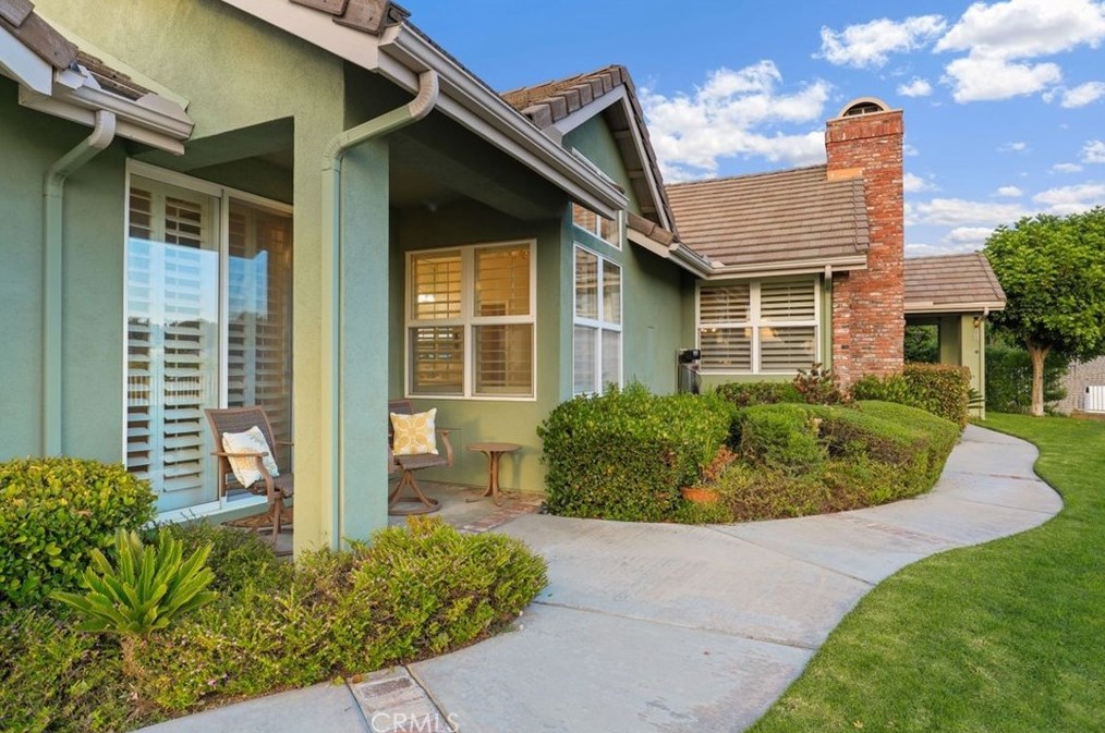 741 E Mariposa Dr, Redlands, CA 92373