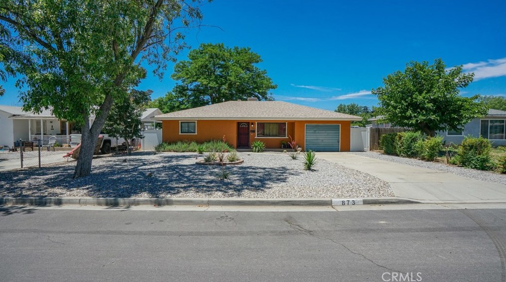 873 Palm Ave, Beaumont, CA 92223-2321