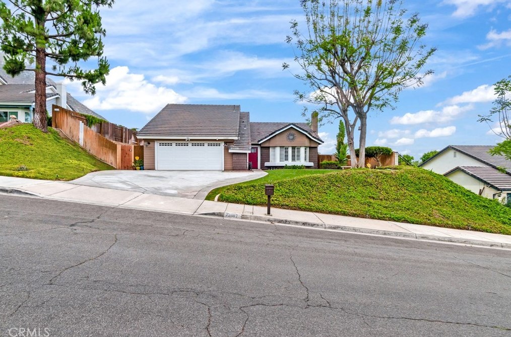 22887 Finch St, Colton, CA 92313