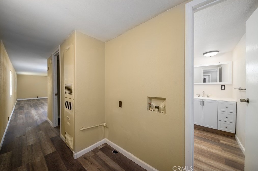 19010 Hinton St, Hesperia CA  92345-6742 exterior