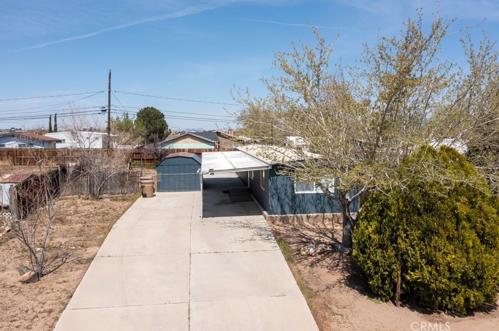 19010 Hinton St, Hesperia CA  92345-6742 exterior