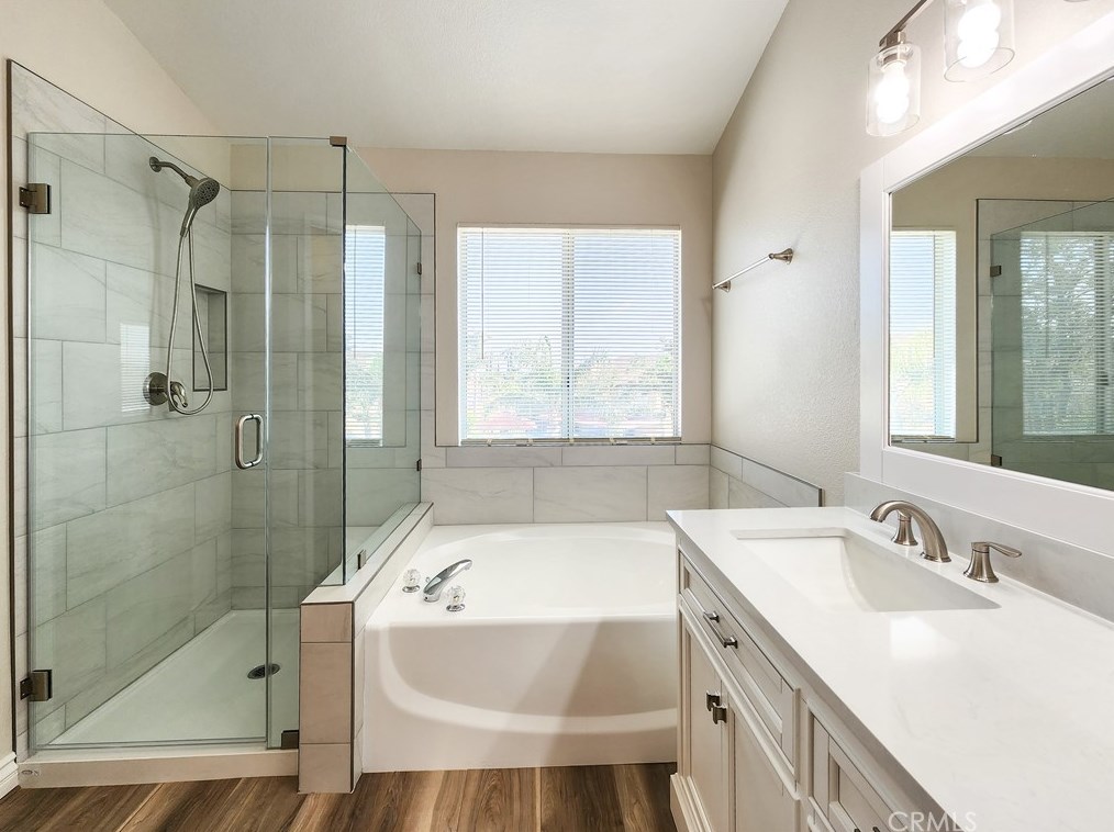 15067 Fox Ridge Dr, Fontana, CA 92336