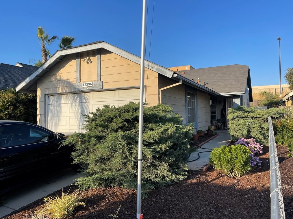 12296 Hythe St, Moreno Valley, CA 92557-6983