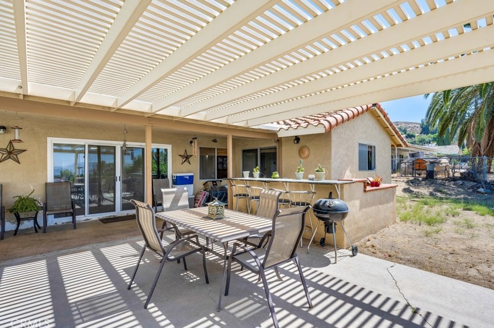 26203 Kalmia Ave, Moreno Valley CA 92557-5757 exterior