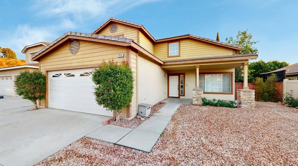 28581 Cantebury Way, Highland, CA 92346