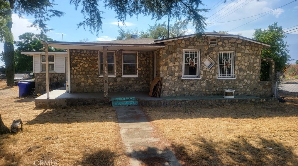 6304 Knox Ave, Fontana, CA 92336-4518