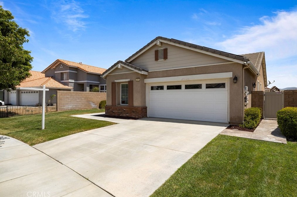 2070 Bayou Ct, Hemet, CA 92545-9705