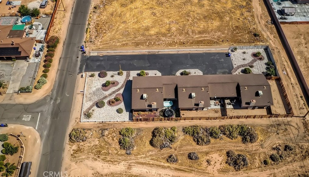 13089 Lakota Rd, Apple Valley, CA 92308-4365