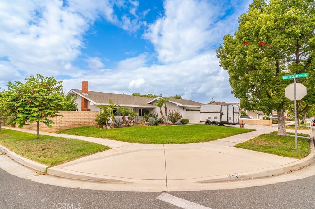 2722 Dunbar Dr, Riverside, CA 92503