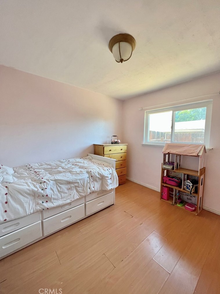 11921 Hubbard St, Moreno Valley CA 92557-6422 exterior