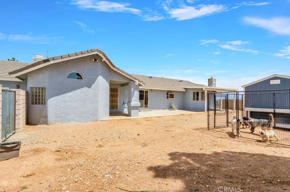 5165 Cygnet Rd, Phelan CA  92371-8573 exterior