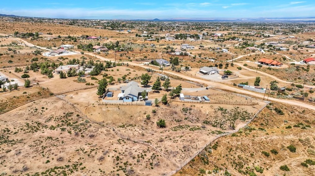 5165 Cygnet Rd, Phelan CA  92371-8573 exterior