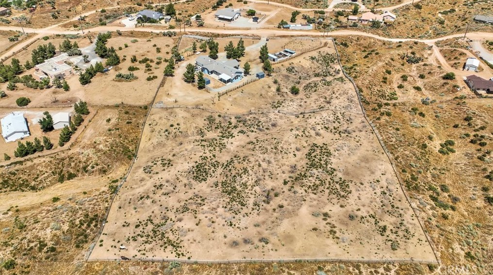 5165 Cygnet Rd, Phelan CA  92371-8573 exterior