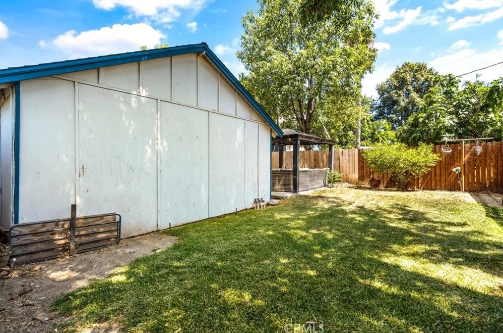 3458 Locust St, Riverside CA  92501-2636 exterior