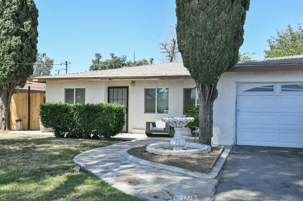 137 Maple Ave, Beaumont, CA 92223