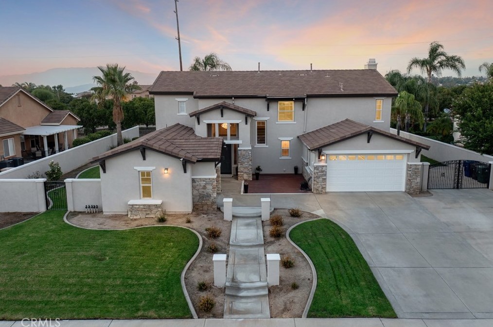1191 Pamplona Dr, Riverside, CA 92508